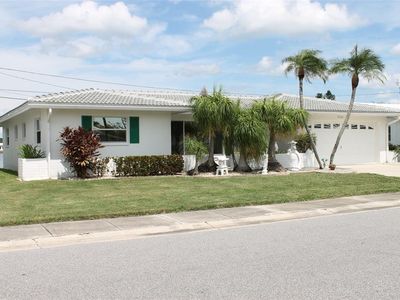 9665 Mainlands Blvd W