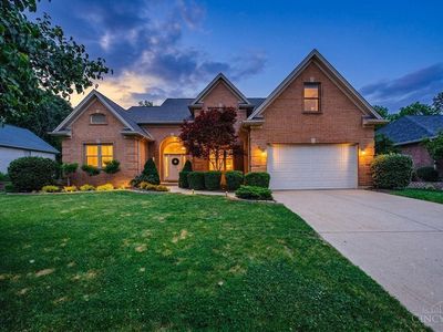 145 Hunter Woods Dr