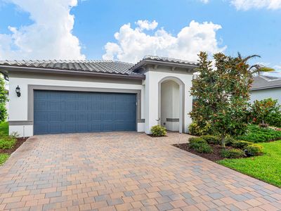 770 SE Courances Drive