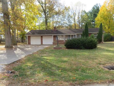 311 Sherwood Forest Dr