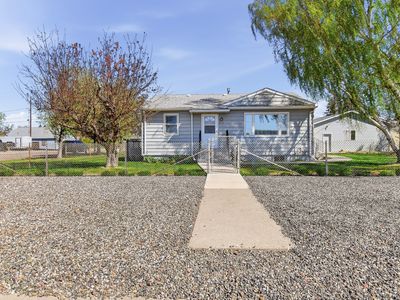 1027 3rd Ave SW