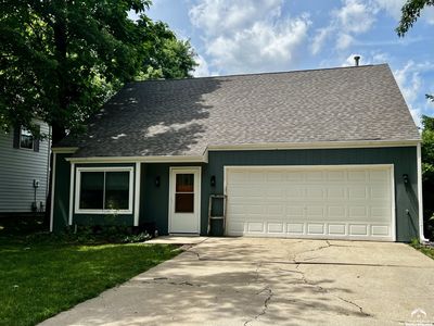 213 Deerfield Ln