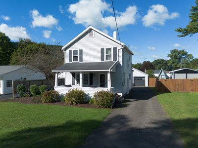 28 Montague St