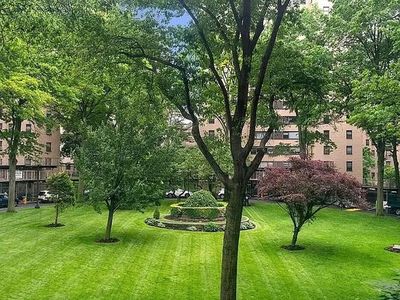 3 Fordham Hill Oval APT 7B