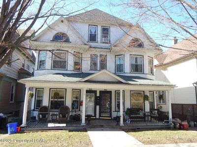 921-923 Clay Ave