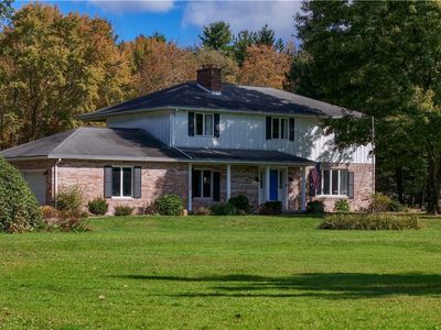 26 Country Club Rd