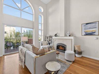 350 N 2nd St APT 323