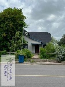 1155 W Levee St