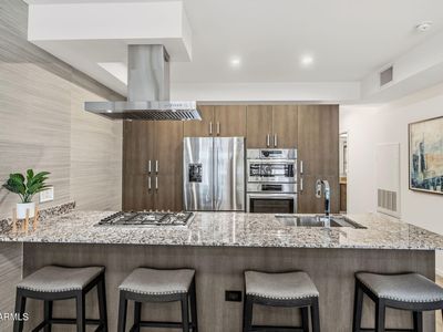 7120 E KIERLAND Boulevard #819