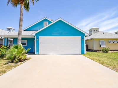 2711 Lakeview Dr