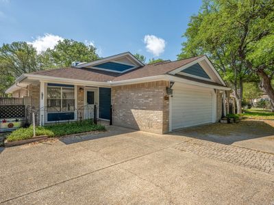 126 Golden Way
