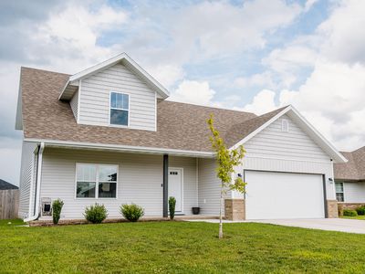 Property at 887 S Parkside Circle, Nixa, MO