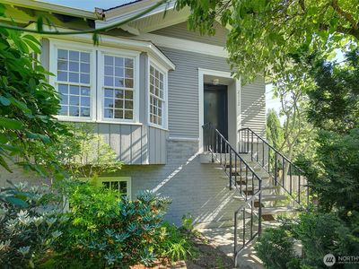 2112 N 132nd Street