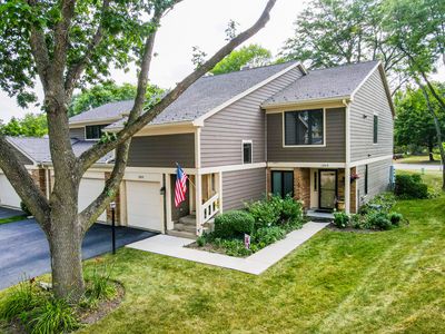 Property at 1211 Emerson Ln Unit 1211, Libertyville, IL