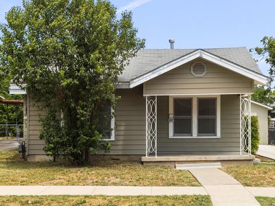 227 LINARES ST