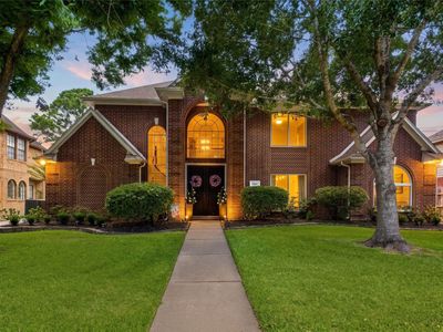 1846 Raintree Cir