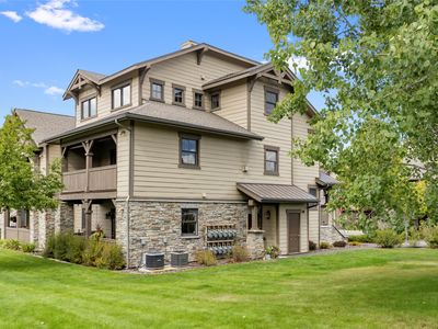 6104 Monterra Ave APT A