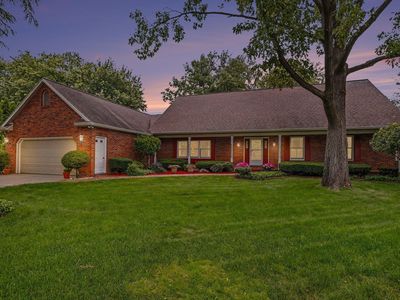 1629 Ladbrooke Ln