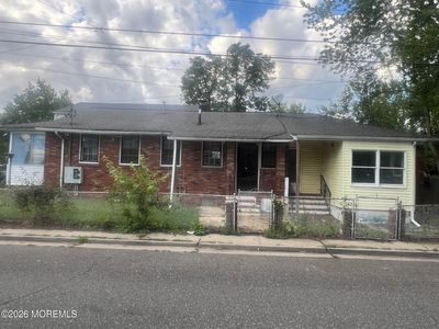 40 N Shore Street N