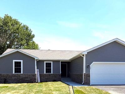 100 Fairfax Ln #82