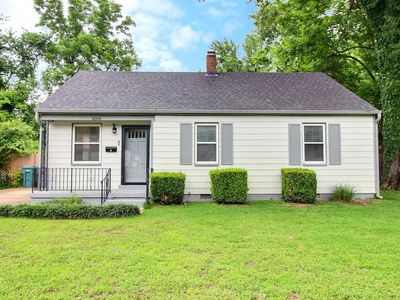 4264 Eastern Cv