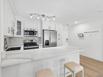 Property at 4600 Lamont St #204, San Diego, CA