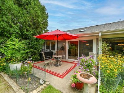 7213 West Mequon Square DRIVE