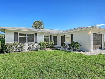 5513 PALM AIRE DRIVE