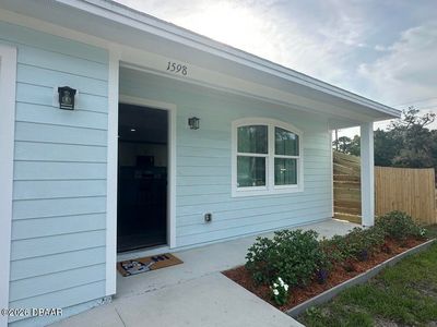 1598 Montgomery Ave