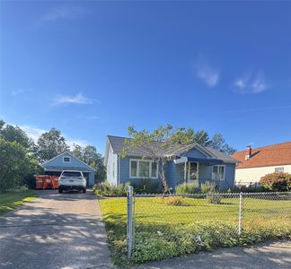 2110 Fairmont Pkwy