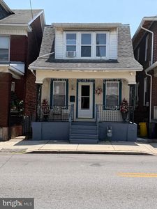 310 E College Ave