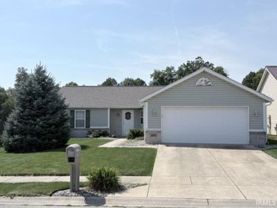 1009 Burr Oak Ct