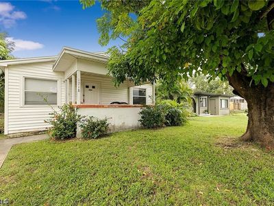 1718 Sunset Pl