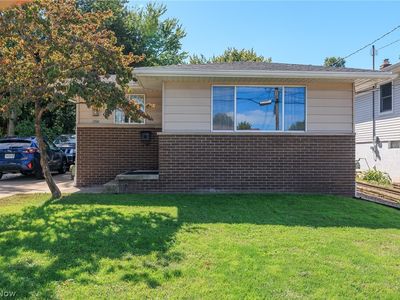 Property at 358 Washington Ave, Barberton, OH
