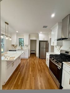 155 Moody Ave