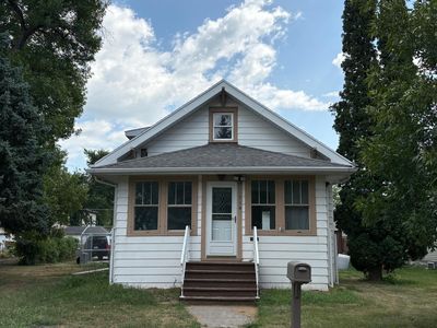 114 9th St N