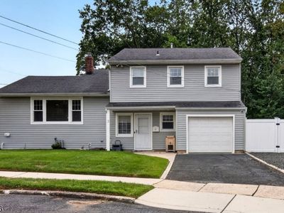 Property at 2 Braemar Cir, Cranford, NJ