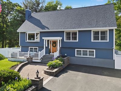 10 Seneca Ln