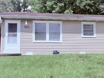 1625 David St