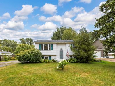 2225 Saltsman Rd