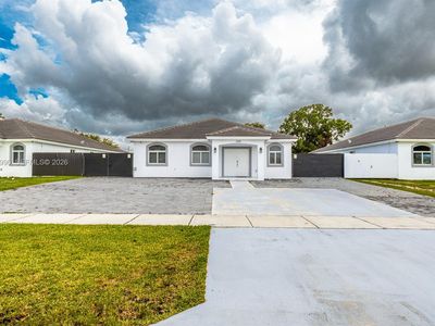 144 NW 16th St