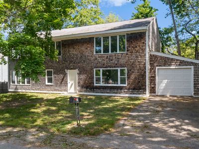 11 Emerald Avenue