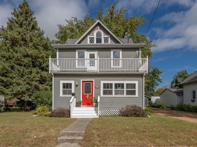 409 Elm Ave SE