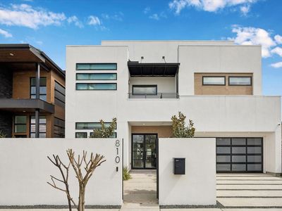 810 Dorothy St