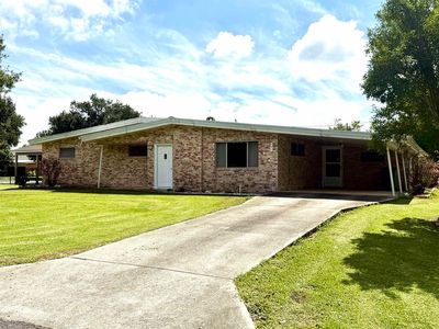 151 Ridgewood Blvd
