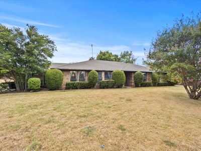 12 Park Central Cir