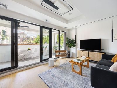 430 Kosciuszko St #3