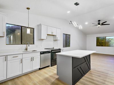 585 N Westridge Dr APT 3