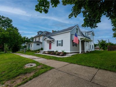 223 High St SE