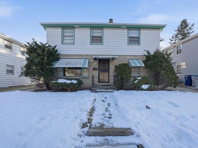 6215 West Keefe Avenue PARKWAY